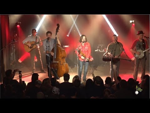 The Infamous Stringdusters - “17 Cents” - 11/11/17 - The Majestic Theatre, Madison, WI