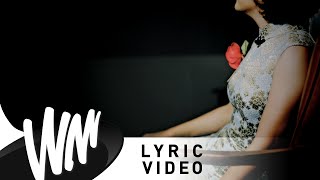 เพียงรัก(นั่งเล่น เวอร์ชั่น) - LULA [Official Lyric Video]