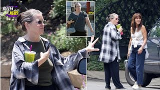 Bridget Fonda STUNS at 61 😲✨ Slimmer Than Ever & Loving Life Away from Hollywood 🎬❤️