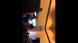 Sofia reyes puedes ver pero no tocar...