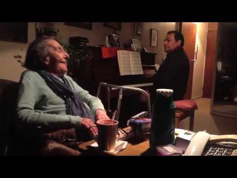 Daniel Levy plays Beethoven for Alice Herz-Sommer