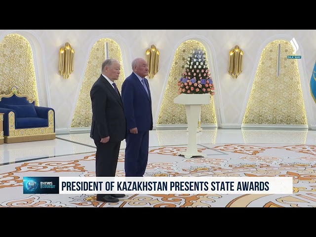 Президент давлат мукофотлари топширди