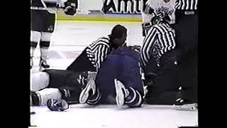 Jason Arnott vs Dixon Ward (rough) - Apr 14, 1994