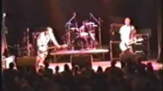 Blink-182 - Wrecked Him (Live @ Detroit 24/07/96)