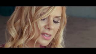 Ksenia Valenti - Powerless