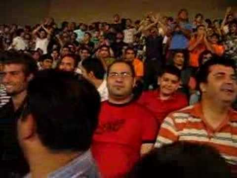 Esteghlal fans making a racket in Perspolis vs Paykan game 2