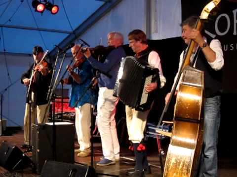 Grindsäters spelmän / Korrö / Gammel  Bingsjö schottis