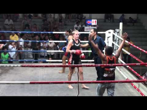 Emma (Tiger Muay Thai) vs Saitarn Sitkrujaroon @ Suwit Stadium 19/2/16