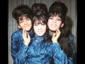 The Ronettes - Walking In The Rain - 1964 