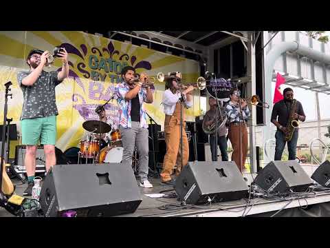 Play Video Youtube Video