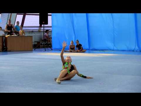 Селькина Вероника 2006 обруч