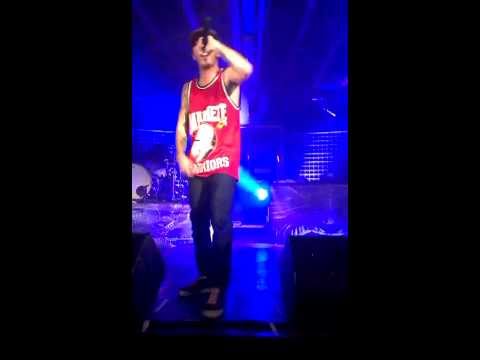 SALMO LIVE MAMAMIA 23/11/13 - UN DIO PERSONALE - DEATH USB