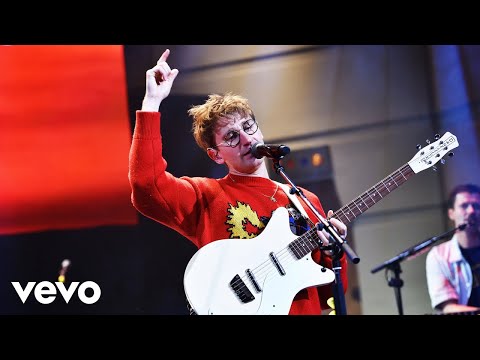 Glass Animals - Heat Waves in the Live Lounge