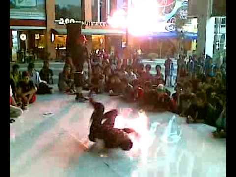 Floorsick Surabaya Kedjang (SKJ) VS DC Floor Bali Breakin