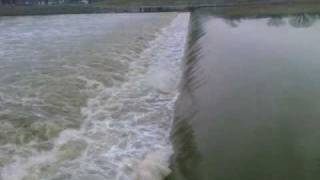 preview picture of video 'Great Miami River, Hamilton, Ohio Low Level Dam'