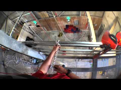 Anschlagen mit dem Mastwurf an einem Rohr