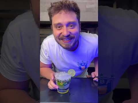 Assim que se faz Caipirinha!