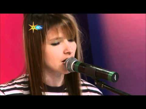 Tamara Angel canta Esperança na Danny Pink (HD)