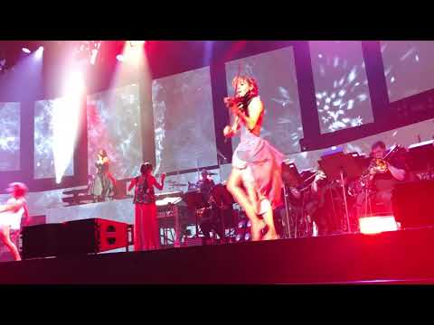 Lindsey Stirling feat. Amy Lee - Shatter Me [Live Debut] - 7.6.2018 - Starlight Theatre - FRONT ROW