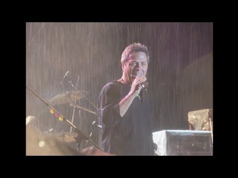 נדיר גשם שוטף בהופעה של שלמה ארצי