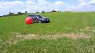 preview picture of video 'Flepp test den Ball fir den Autoball (www.lj-uewersauer.com)'