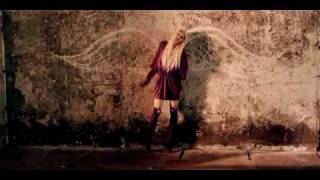 THE OFFICIAL VIDEO - PICK ME UP - EMILIA DE PORET