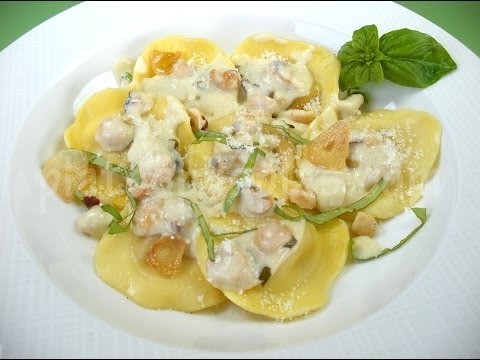 Ravioli con salsa de vino