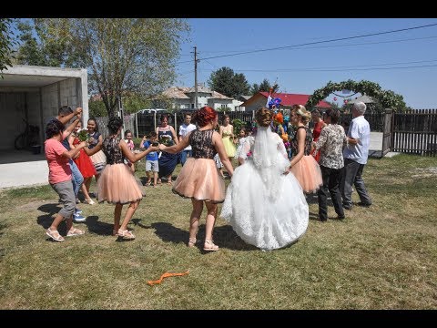 03 Traditii de nunta acasa la mireasa