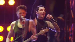 Download lagu Black Veil Brides - Coffin LIVE (Warped Tour Long Beach 2025) mp3