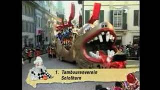 preview picture of video 'Tambourenverein Solothurn-Umzug Fasnacht 2008'