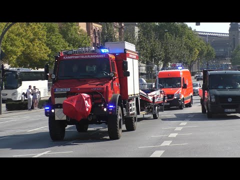 [Granatenfund in Alster] RW Kampfmittelräumdienst mit FWA Schnellboot +GW Feuerwehr Hamburg
