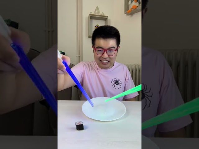 Vídeo relacionado con Palillos de sable de luz iluminados, palillos de sable de luz para adultos, palillos de sable de luz, palillos de sable de luz, palillos LED, palillos Jedi, rojo, azul, verde, morado, 4 pares