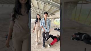 Download lagu Akbar Hasri Always Arrives on Time to Help Girls mp3