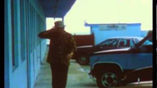 Staring at the sun (alternate video) - U2