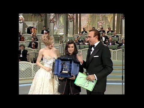 Laura Pausini - La solitudine (Sanremo 1993 Serata finale) & Premiazione - live, stereo (videomix)