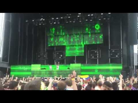 13 - W&W live at Electric Zoo 2012