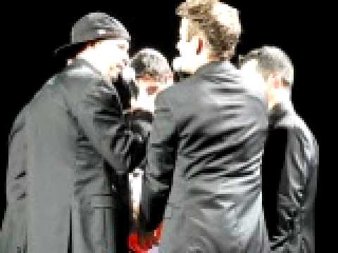 NKOTB Saratoga Magic 8 Beach Ball