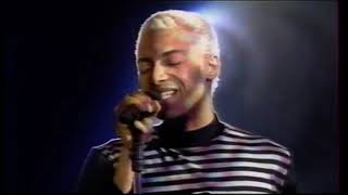 Terence Trent D&#39;Arby • Holding On To You (Live at Taratata, 1995)