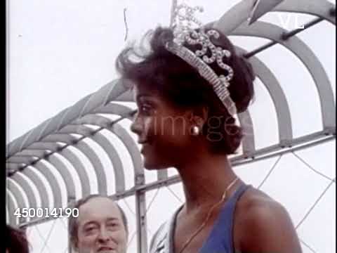 Miss Universo 1977 Janelle Penny en New York, Fue la primera mujer negra en Cononarse Miss Univers.