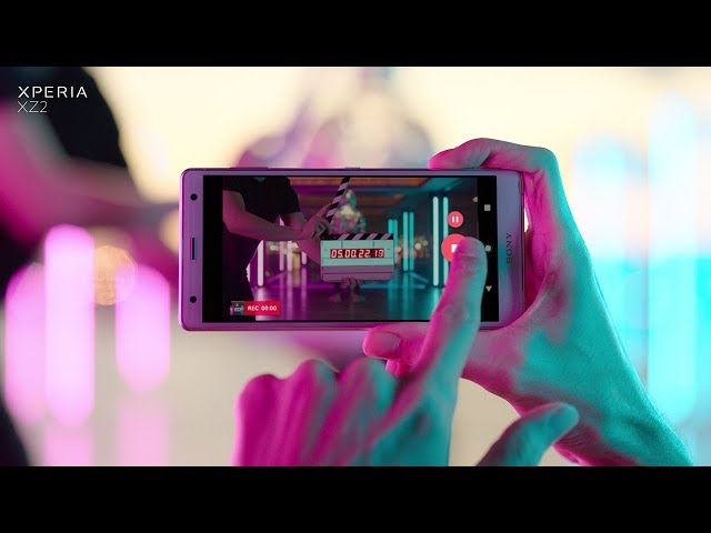 Video Teaser für Introducing Xperia XZ2. Made to touch your senses.