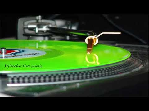 VetLove, Mike Drozdov feat  Natune   Fall in Love Original Mix