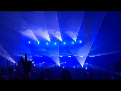Ed Sheeran - Castle On The Hill (Gareth Emery & Ashley Wallbridge Remix) (Laserface Minneapolis)
