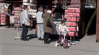 Мартениците в Хасково поскъпнаха