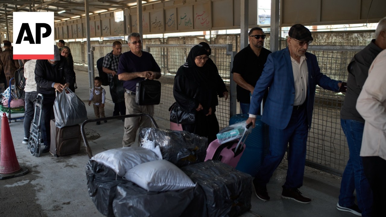 Video | Iranians at the border crossing into Iraq urge the US to end the war