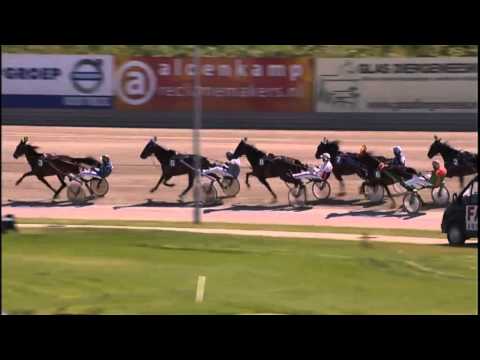 Victoria Park Wolvega 6-6-2015 KOERS 2 LOBELL COUNTESS - H.W. LANGEWEG JR