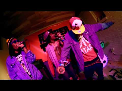 Converse Rubber Tracks - Ready, Set: Main Attrakionz Performs "Swaggin Hard"