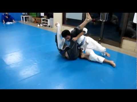 自由に休憩取れるからスパーリング無理なくできる船橋格闘技道場AXIS千葉