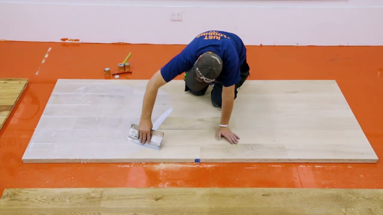 Hard Wax Coating for Engineered Oak Panel | ATFA Timber Flooring Tutorial | How-to-Videos