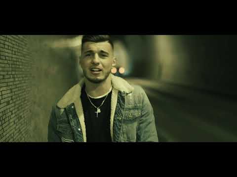 Kyra&TheBrothers - Annyira Más {Hivatalos Videoklip}