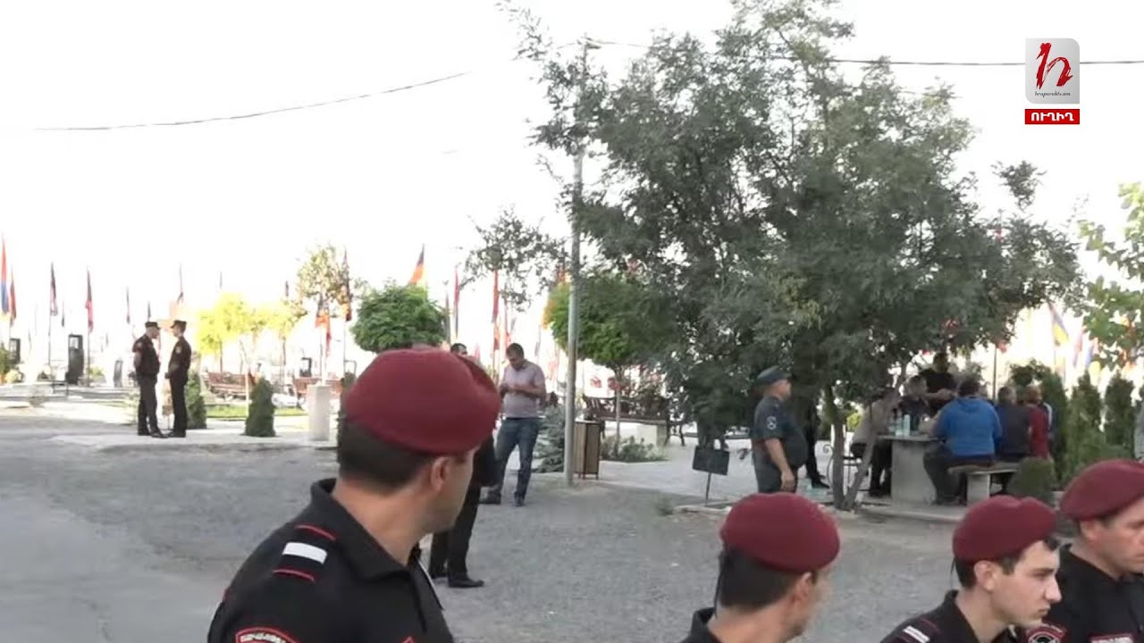 #Հիմա. Լարված իրավիճակ Եռաբլուրում՝ Փաշինյանի այցին ընդառաջ․ ուղիղ